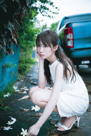 akimoto01.jpg